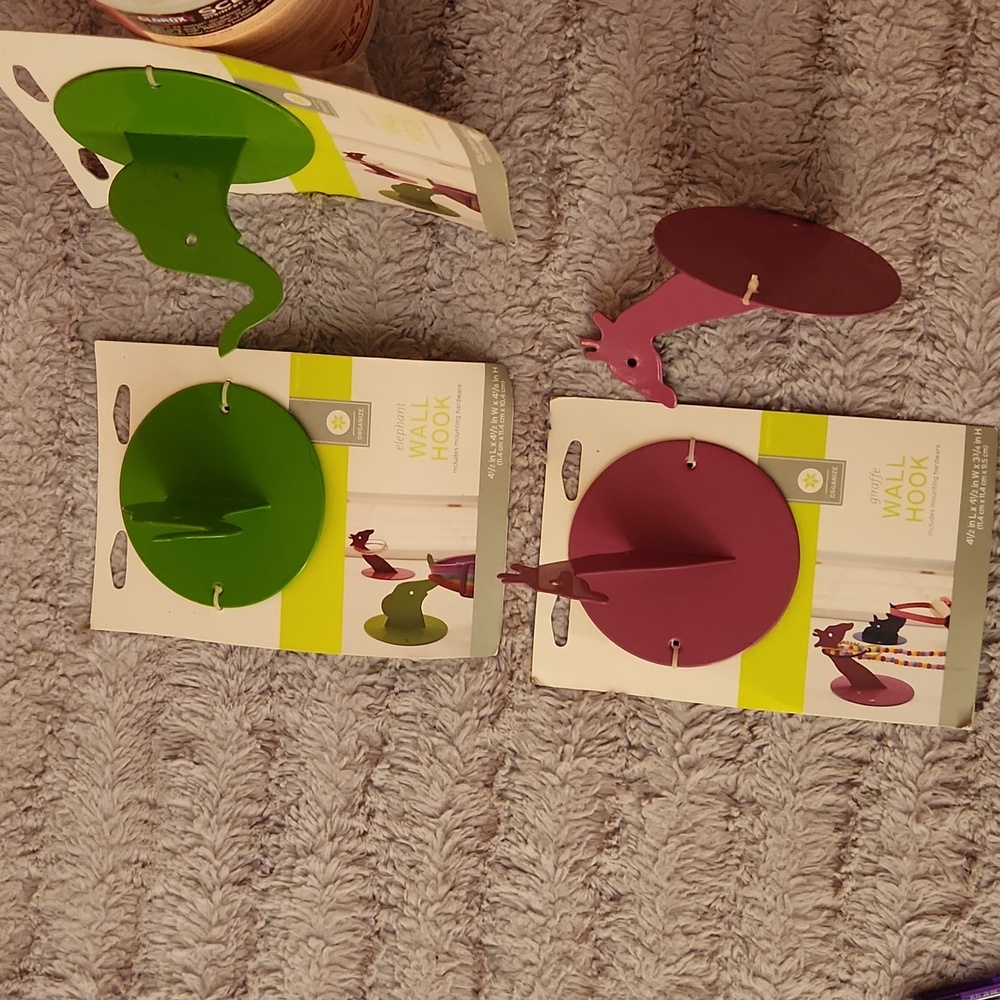4 funky animal wall hooks